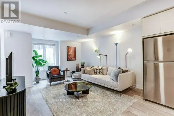 Townhouse at 123 - 39 FARMSTEAD ROAD, Toronto (St. Andrew-Windfields)