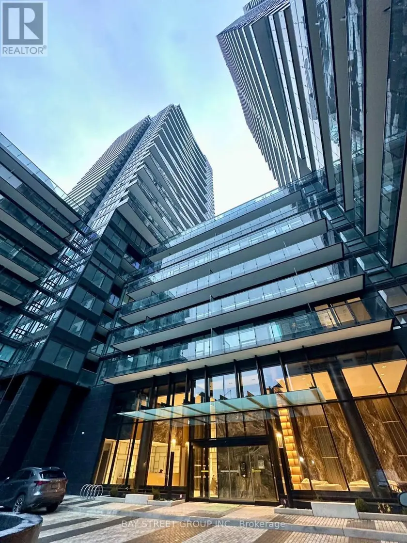 Apartment at 611 - 117 BROADWAY AVENUE N, Toronto