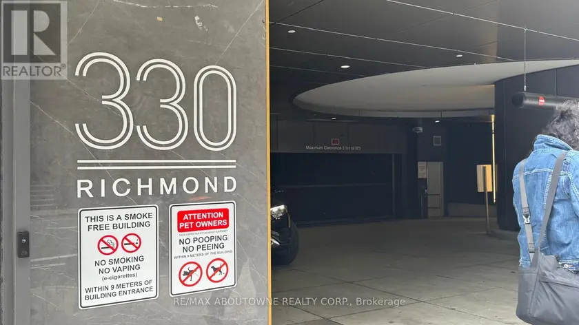Apartment at 207 - 330 RICHMOND STREET W, Toronto