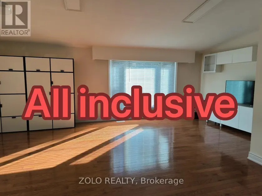 Detached at MAIN FLOOR - 4 CLOEBURY COURT, Toronto