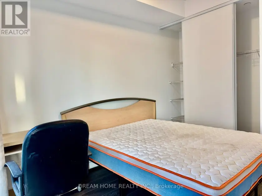 Apartment at 306 - 609 AVENUE ROAD, Toronto (Yonge-St. Clair)
