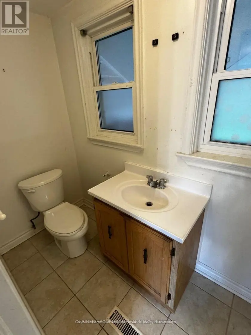 Detached at UPPER - 105 POYNTZ AVENUE, Toronto