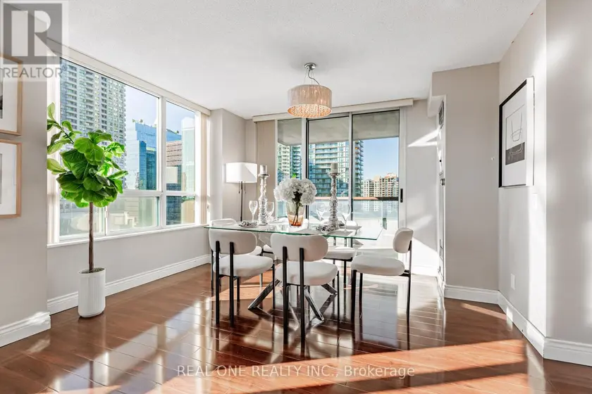 Apartment at 1503 - 238 DORIS AVENUE, Toronto (Willowdale East)