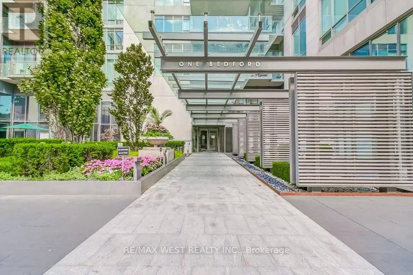 Apartment at 818 - 1 BEDFORD ROAD, Toronto