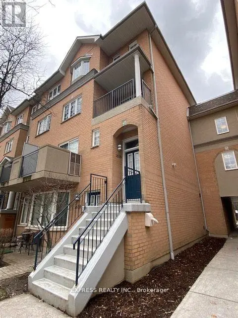 Townhouse at 1639 - 28 SOMMERSET WAY, Toronto