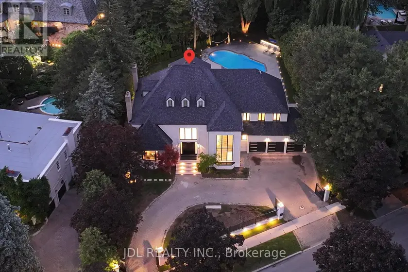 Detached at 19 FIFESHIRE ROAD, Toronto