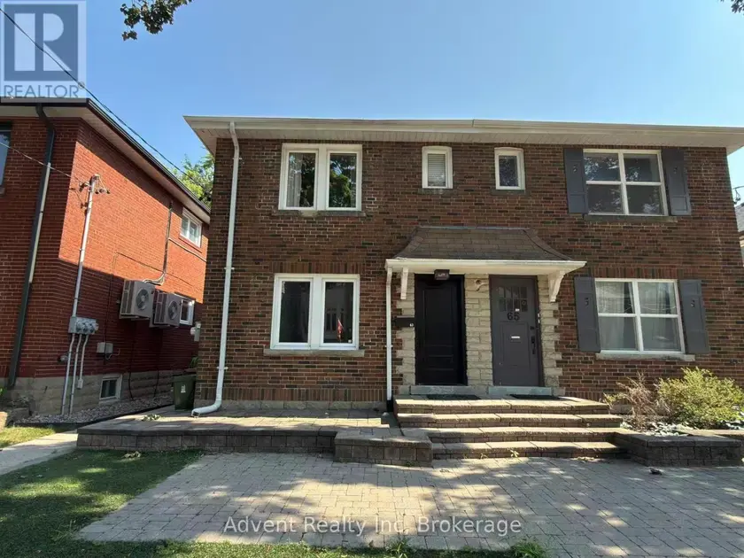 Multiplex at MAIN FLOOR - 63 BURNABY BOULEVARD, Toronto (Lawrence Park South)
