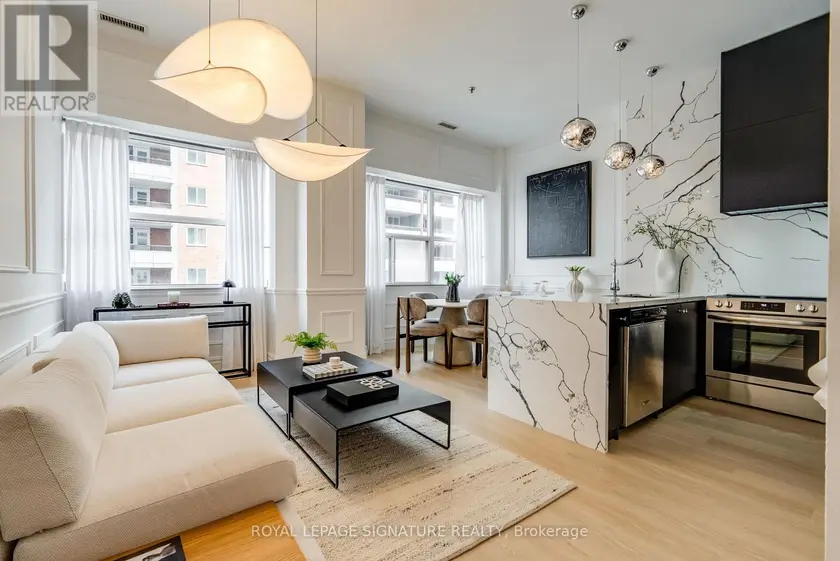 Apartment at 403 - 700 KING STREET W, Toronto