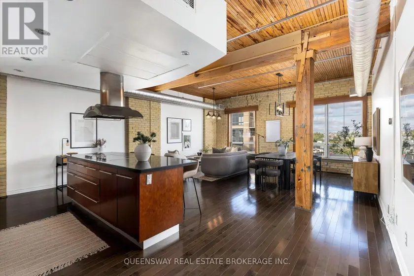 Apartment at 602 - 781 KING STREET W, Toronto
