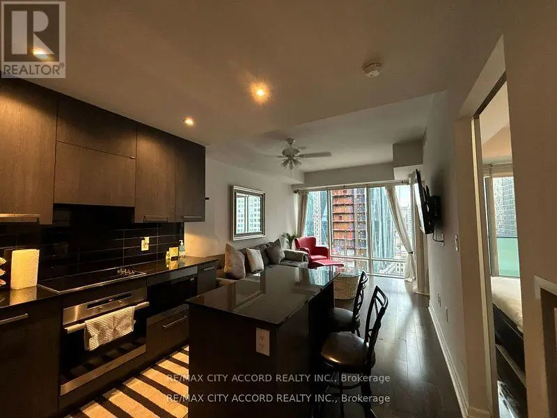 Apartment at 1703 - 8 THE ESPLANADE, Toronto (Waterfront Communities)