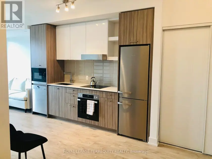Apartment at 506 - 11 LILLIAN STREET, Toronto