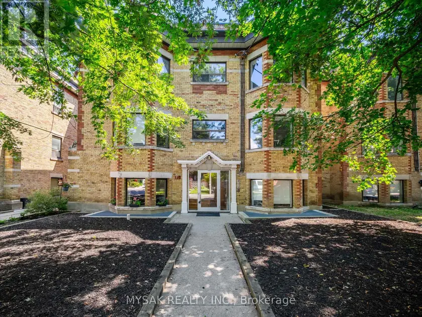 Multiplex at 427 CRAWFORD STREET, Toronto