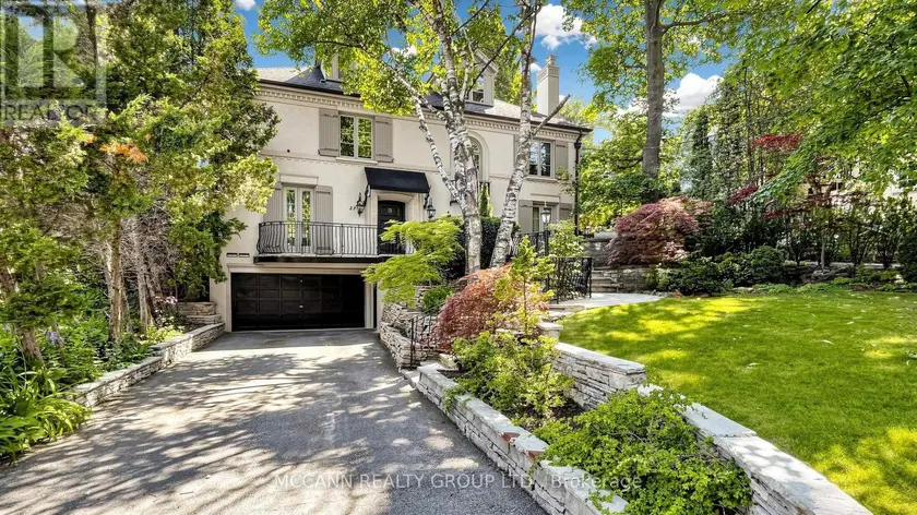 Detached at 27 STRATHGOWAN CRESCENT, Toronto
