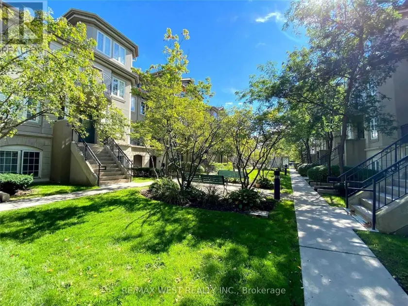 Townhouse at A21 - 108 FINCH AVENUE W, Toronto