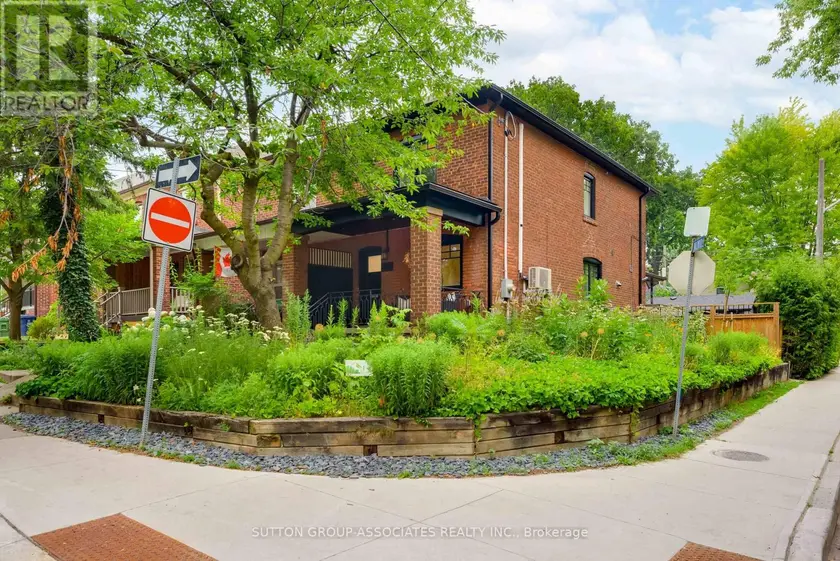 Semi-Detached/Link at 281 ARLINGTON AVENUE, Toronto