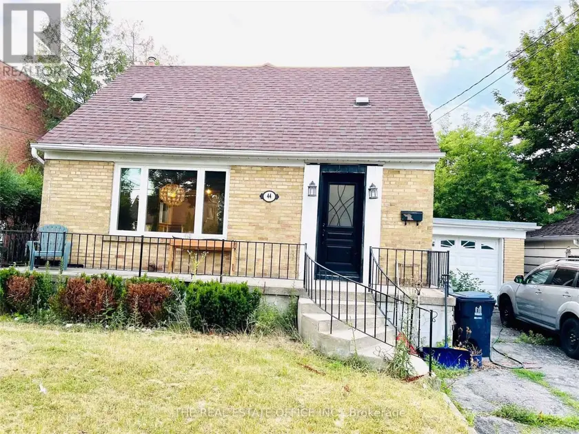 Detached at UPPER - 44 DALLAS ROAD, Toronto