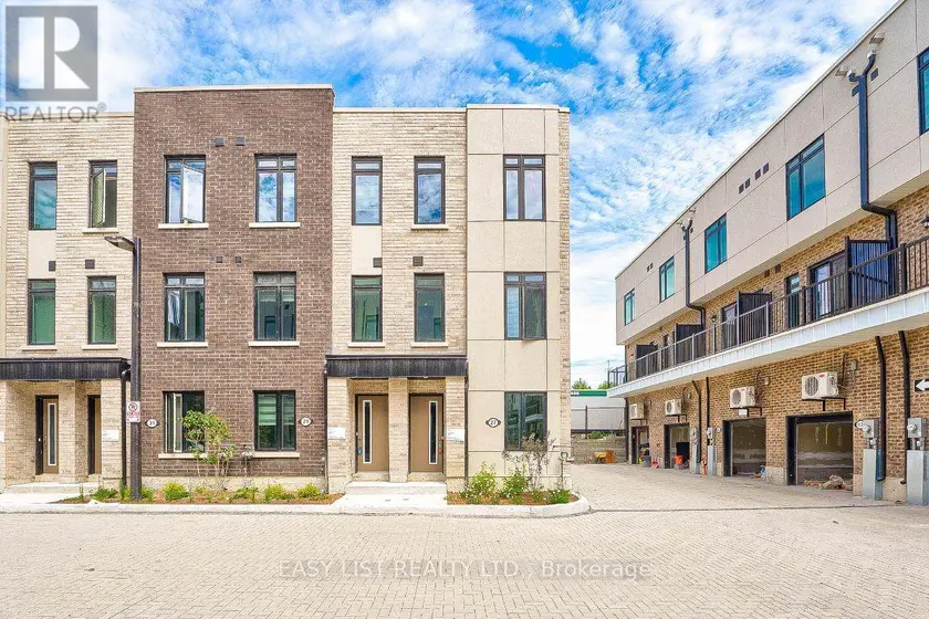 Townhouse at 27 SPRUCE PINES CRESCENT, Toronto