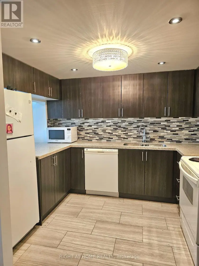 Apartment at 2011 - 711 BAY STREET, Toronto