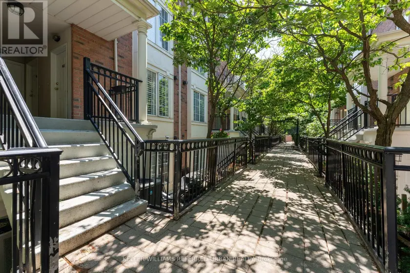 Townhouse at 651 - 3 EVERSON DRIVE, Toronto