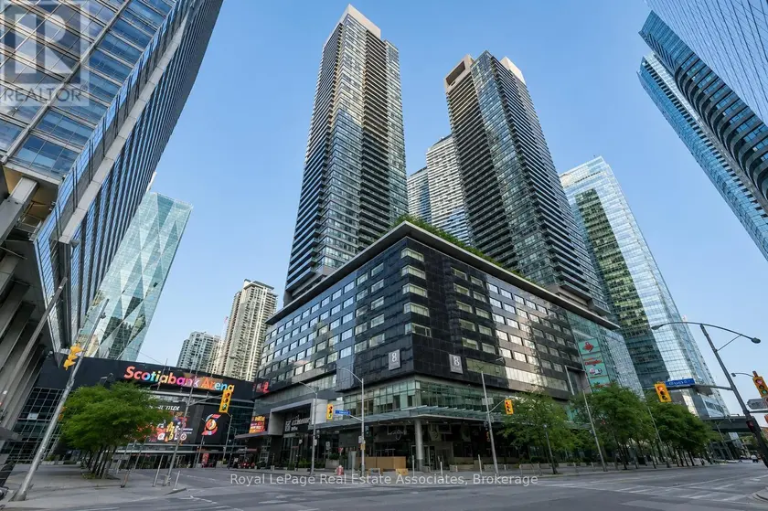 Apartment at 4211 - 65 BREMNER BOULEVARD, Toronto (Waterfront Communities)