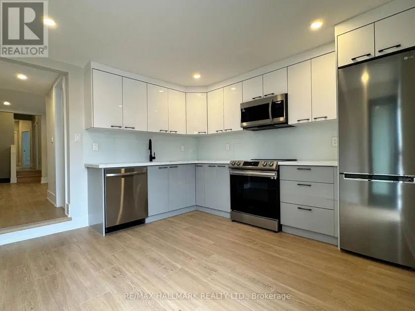 Townhouse at UPPER - 116 BELLEVUE AVENUE, Toronto