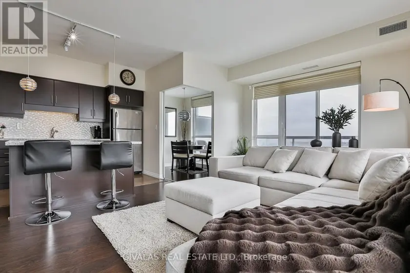 Apartment at 2110 - 30 HERONS HILL WAY, Toronto (Henry Farm)