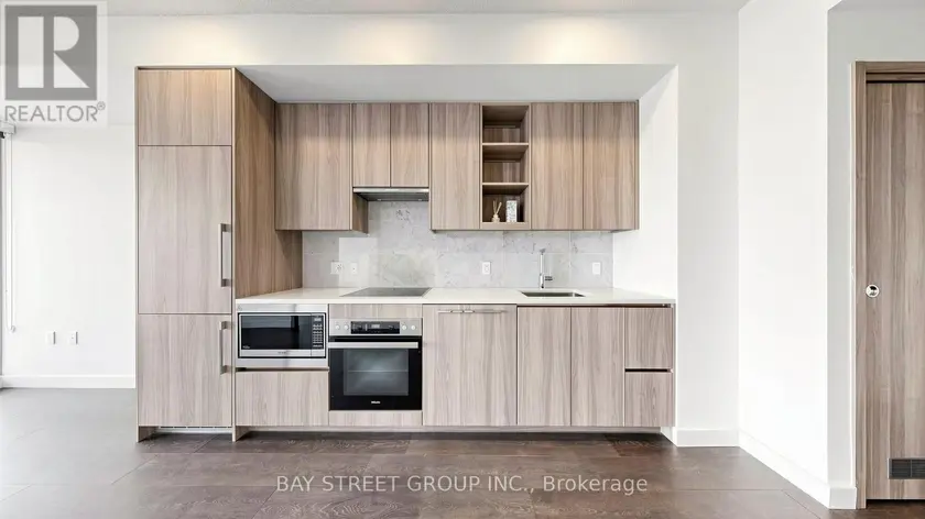 Apartment at 2515 - 95 MCMAHON DRIVE, Toronto