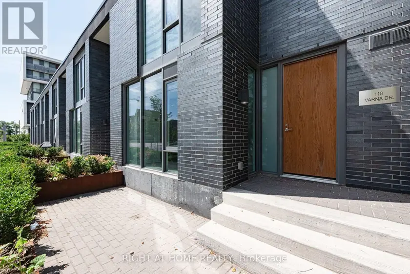 Townhouse at 101 - 118 VARNA DRIVE, Toronto