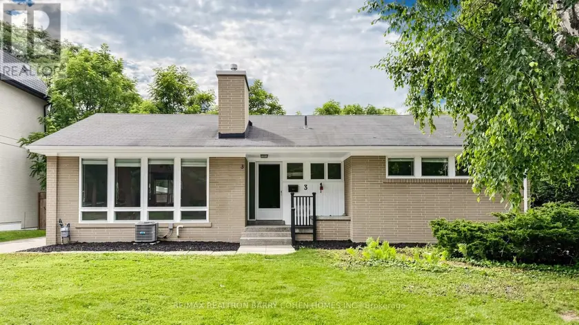 Detached at 3 GREENGATE ROAD, Toronto