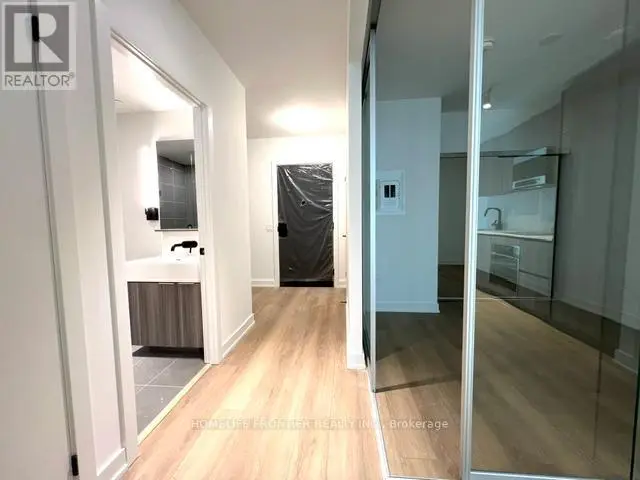 Apartment at 624N - 117 BROADWAY AVENUE, Toronto
