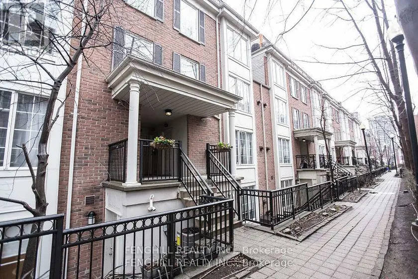 Townhouse at 208 - 3 EVERSON DRIVE, Toronto