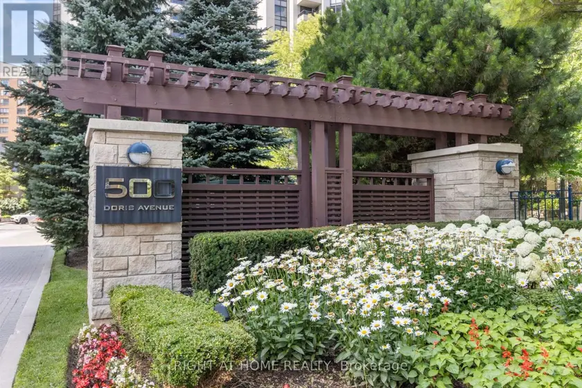 Townhouse at TH1 - 500 DORIS AVENUE, Toronto