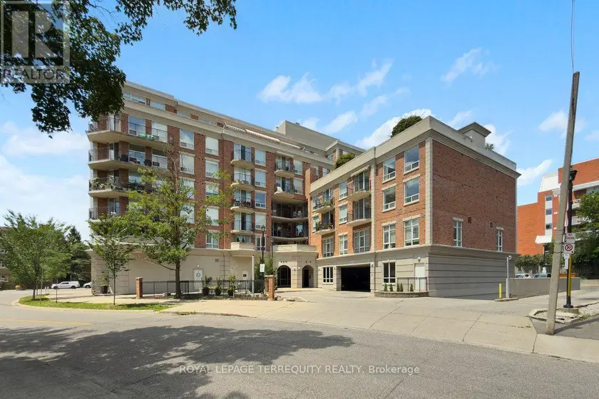 Apartment at 315 - 18 WANLESS AVENUE, Toronto