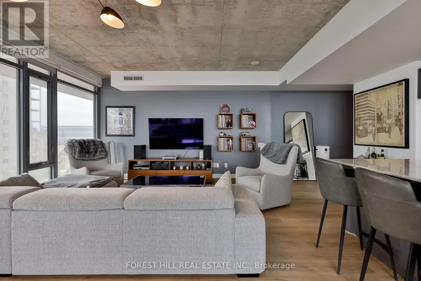 Apartment at 522 - 95 BATHURST STREET, Toronto