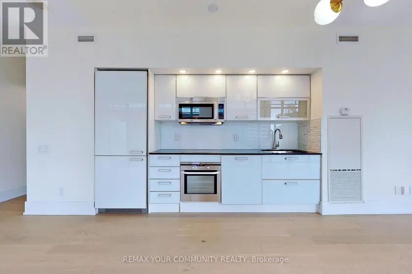 Apartment at 603 - 33 CHARLES STREET E, Toronto (Church-Yonge Corridor)