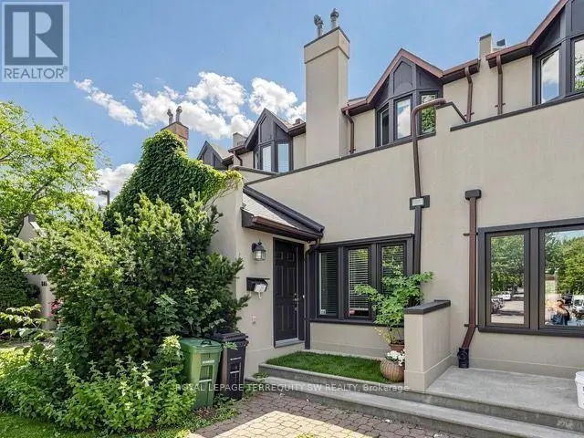 Townhouse at 601 ROEHAMPTON AVENUE, Toronto
