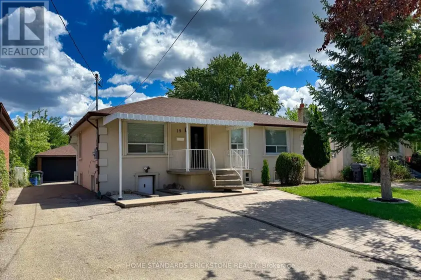 Detached at 19 GRANITE STREET, Toronto (Clanton Park)