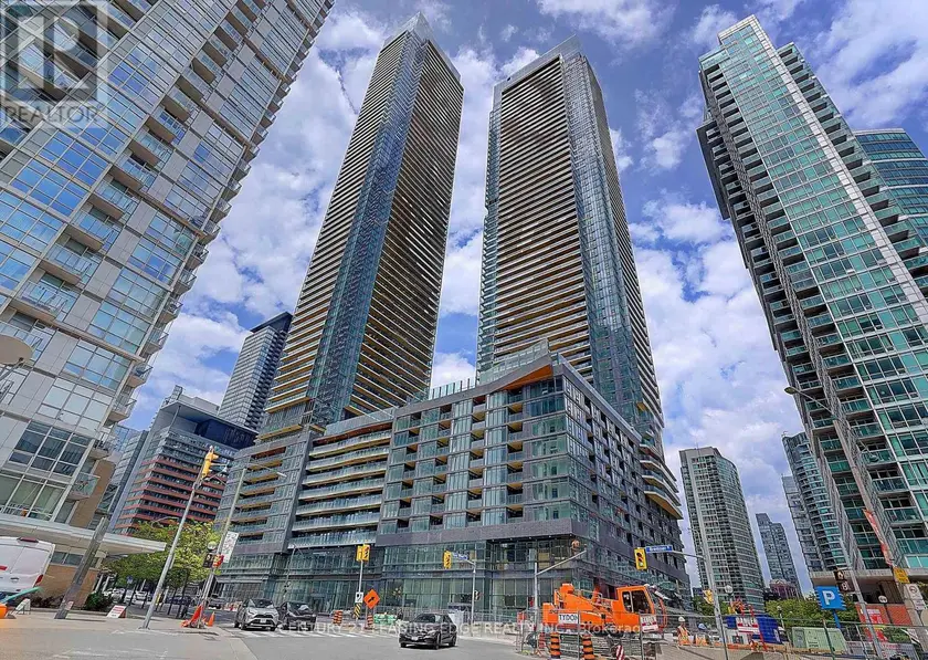 Apartment at 4202 - 1 CONCORD CITY PLACE WAY, Toronto