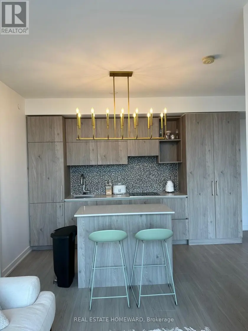 Apartment at 1611 - 1 YORKVILLE AVENUE, Toronto