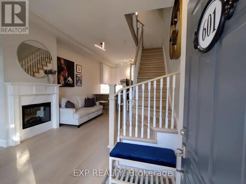 Townhouse at 601 ADELAIDE STREET W, Toronto