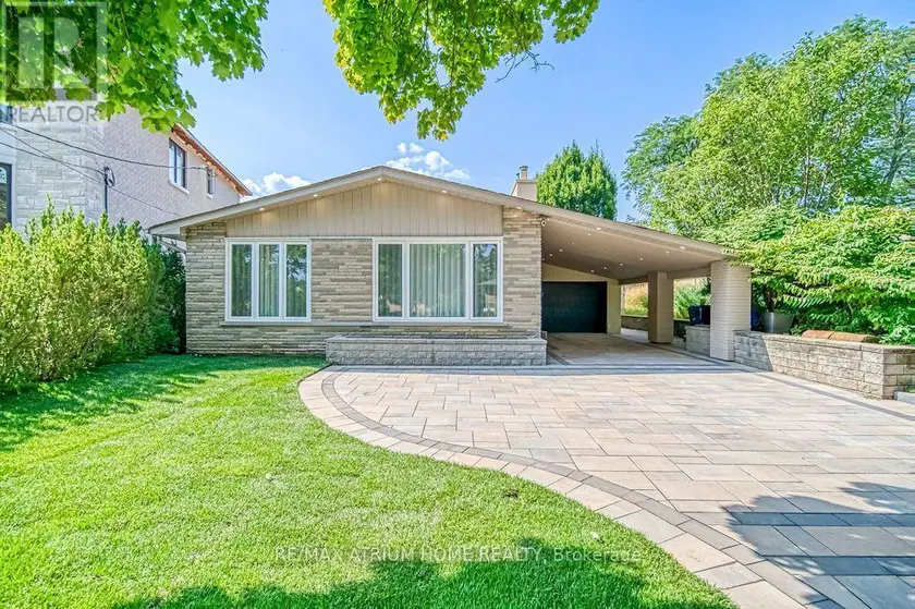 Detached at 4 PALOMINO CRESCENT, Toronto