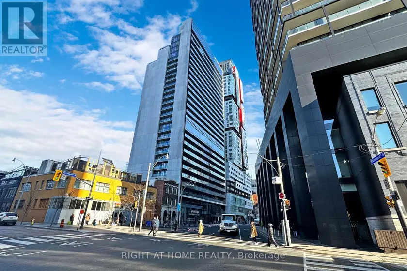 Apartment at 209 - 330 RICHMOND STREET W, Toronto