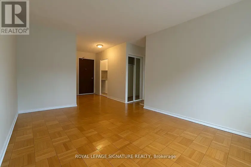 Apartment at 107 - 990 AVENUE ROAD, Toronto