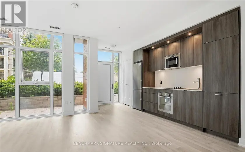 Apartment at 206 - 30 INN ON THE PARK DRIVE, Toronto
