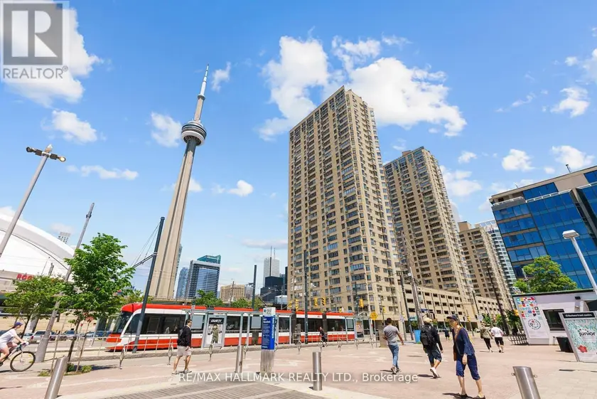 Apartment at 2903 - 270 QUEENS QUAY W, Toronto
