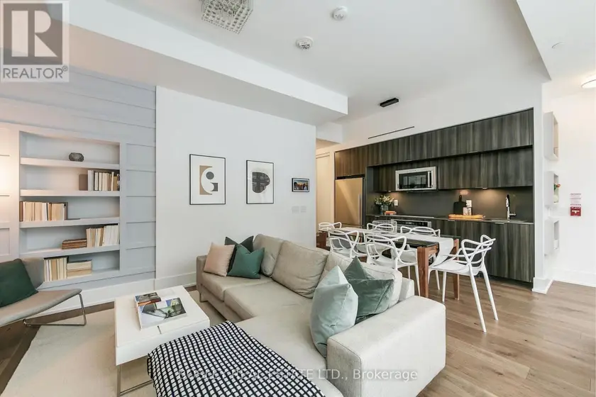 Townhouse at TH112 - 80 VANAULEY STREET, Toronto