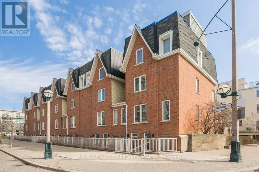 Townhouse at A - 11 CRAWFORD STREET, Toronto