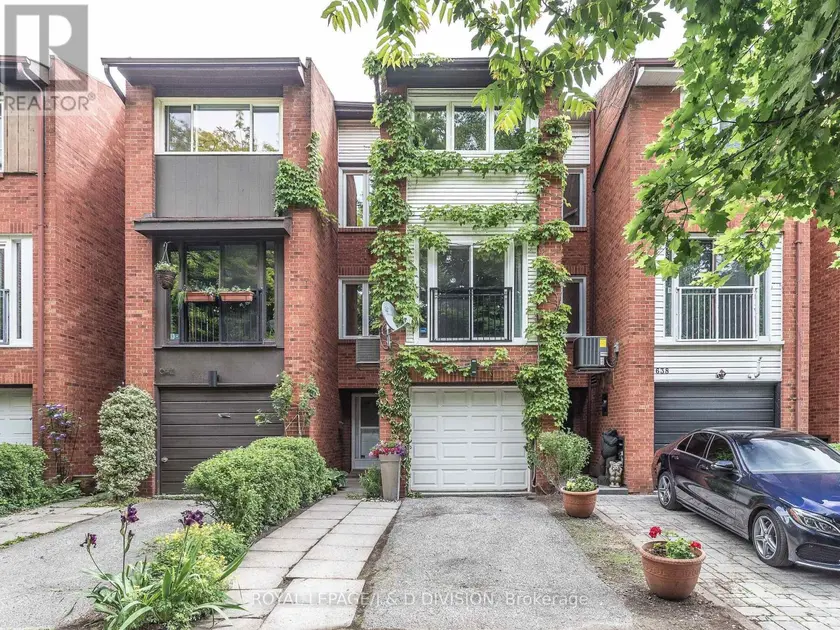 Townhouse at 640 ADELAIDE STREET W, Toronto