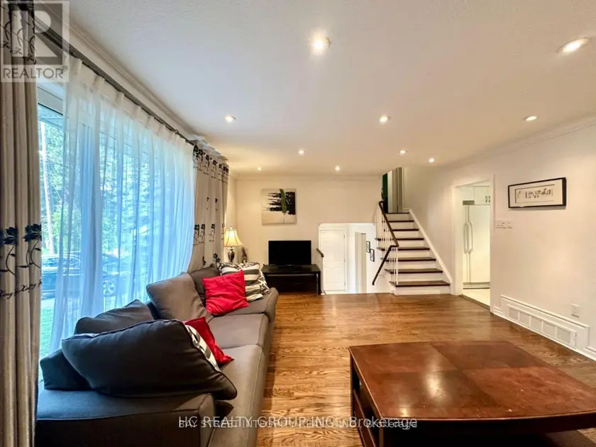 Detached at 35 LAILEY CRESCENT, Toronto