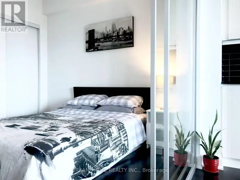 Apartment at 208-160 VANDERHOOF AVENUE, Toronto